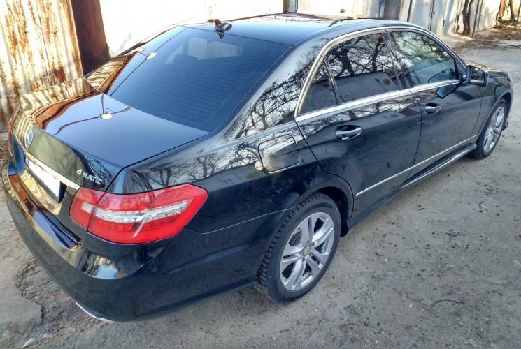 Mercedes-Benz E-Class 2013/01 - 14,299 EUR