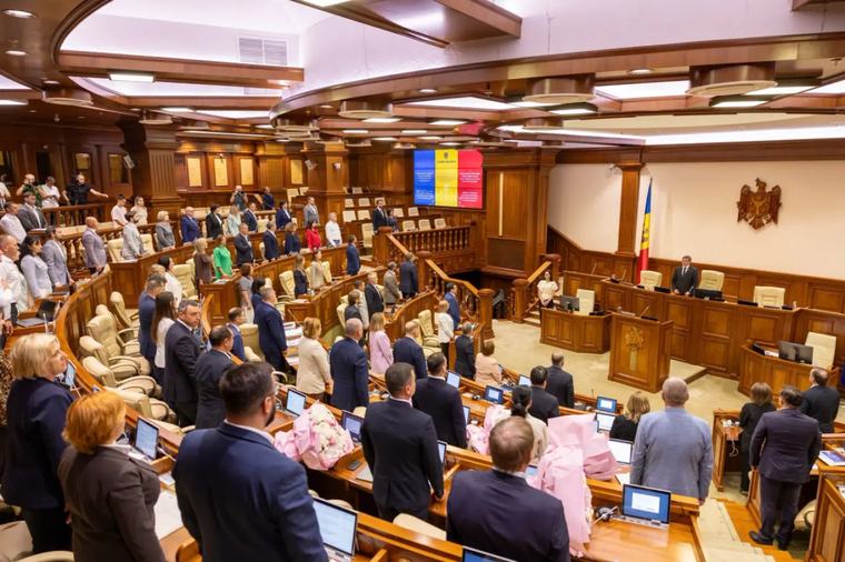 Deputații s-au întrunit în prima ședință plenară a sesiunii de toamnă