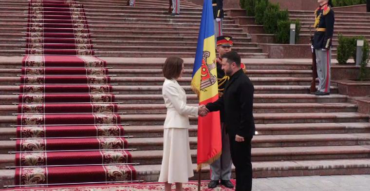 (video) Președintele Zelenski, întâmpinat de Maia Sandu la Chișinău, de Ziua Independenței R. Moldova