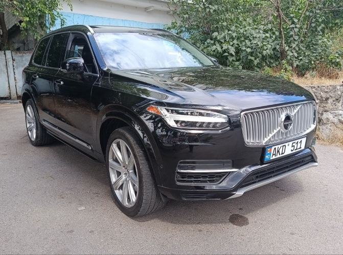 Volvo XC 90 2017/01 - 24,500 EUR