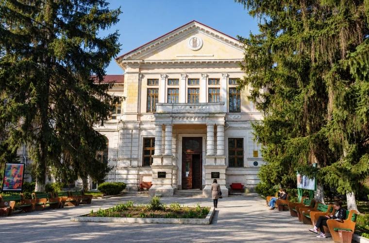 Anatoli Eisenstein: Academia din Chișinău așteaptă un nou grup de studenți la cursul de actorie în limba rusă