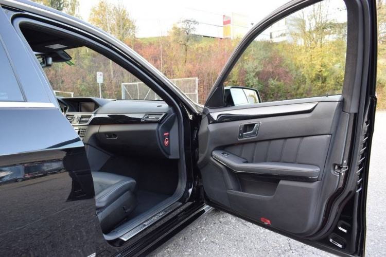 Mercedes-Benz E-Class 2013/01 - 14,299 EUR