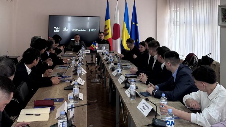 Reuniune trilaterală la Chişinău: TRM, NHK şi Suspilne consolidează cooperarea în serviciul public de media