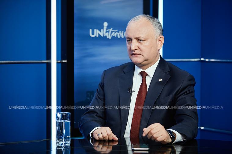 „Moldovenească sau română, e aceeași limbă”. Igor Dodon, pe 31 august: Felicitări tuturor vorbitorilor limbii moldovenești, așa cum e în Constituție