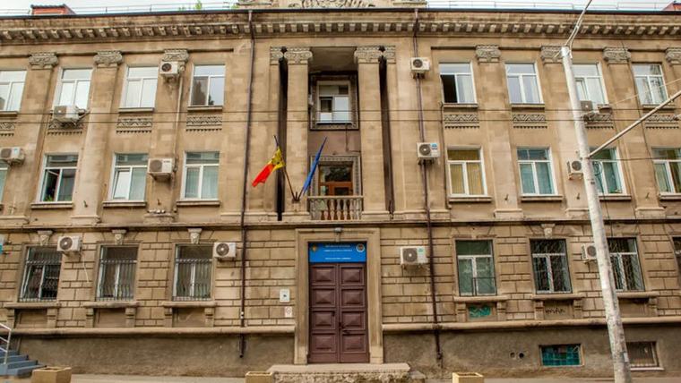 CEC cheltuie aproape 3 milioane de lei pentru renovarea sălii de ședințe 4 ore în urmă 527