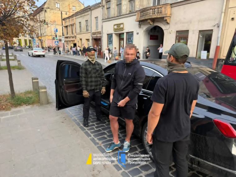 „Trebuie să facem curățenie, ca să apară bani «curați»”: NABU publică interceptări din operațiunea „Cartagina”, în care a fost reținut un șef din Procuratura Generală a Ucrainei - VIDEO