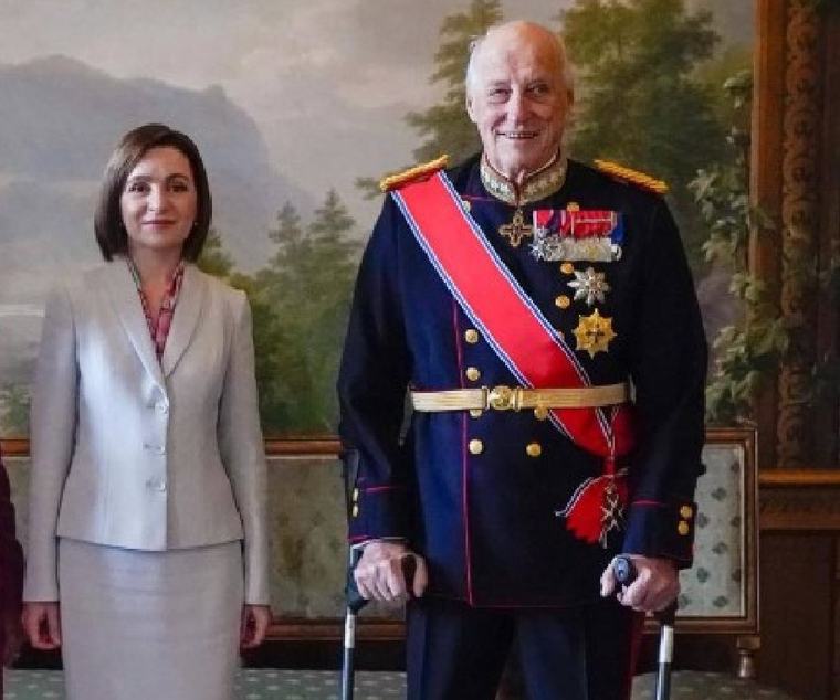 Maia Sandu, mesaj de condoleanțe după moartea Regelui Harald al V-lea: „Sunt profund întristată de trecerea în neființă a Majestății Sale”
