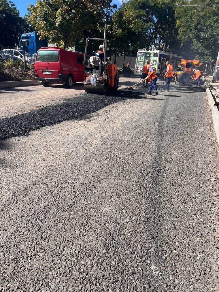 Trafic suspendat în această noapte pe șoseaua Hîncești din Chișinău: ce tronson va fi închis și cum vor circula troleibuzele